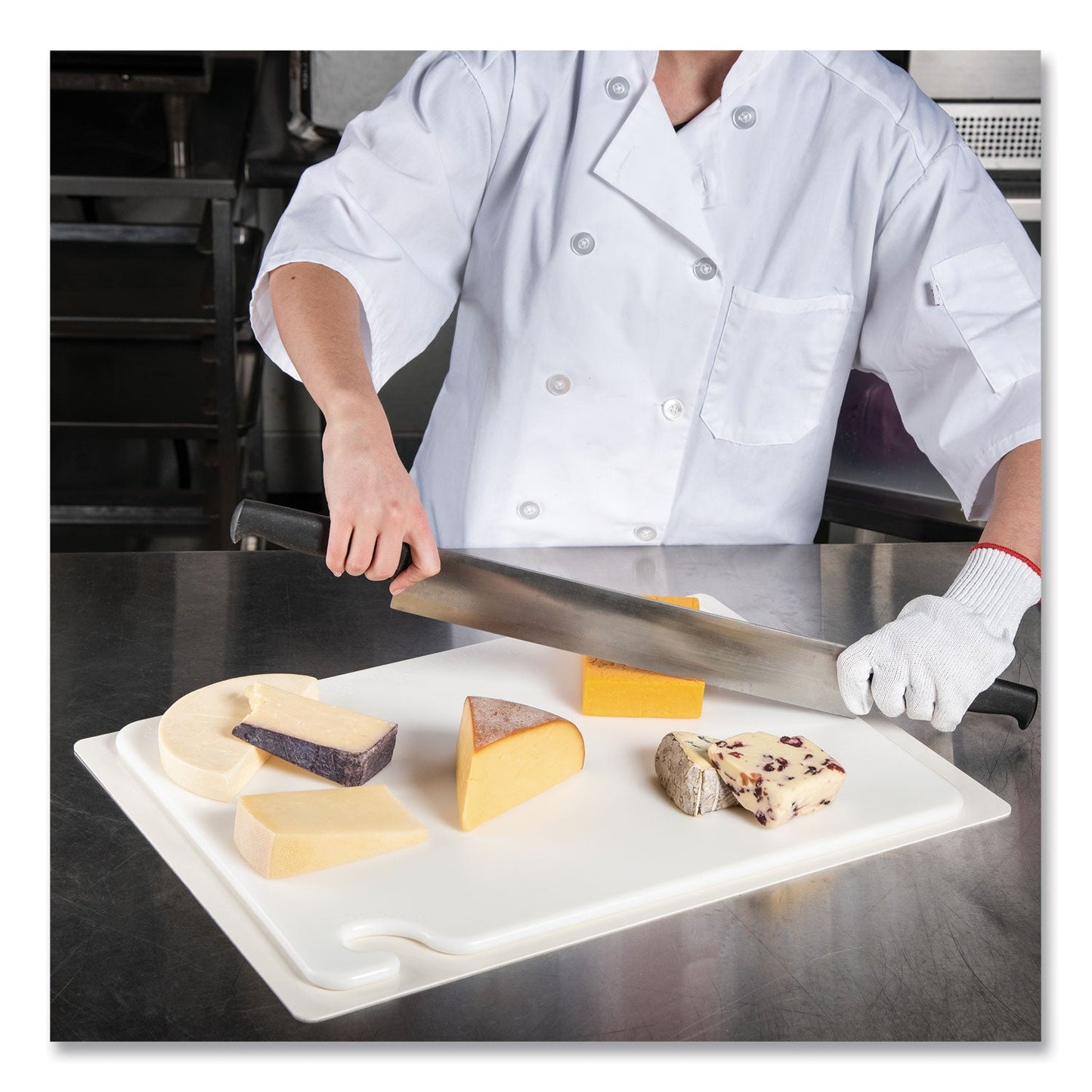 San Jamar Cut-N-Carry Color Cutting Boards, Plastic, 20 x 15 x 0.5, White