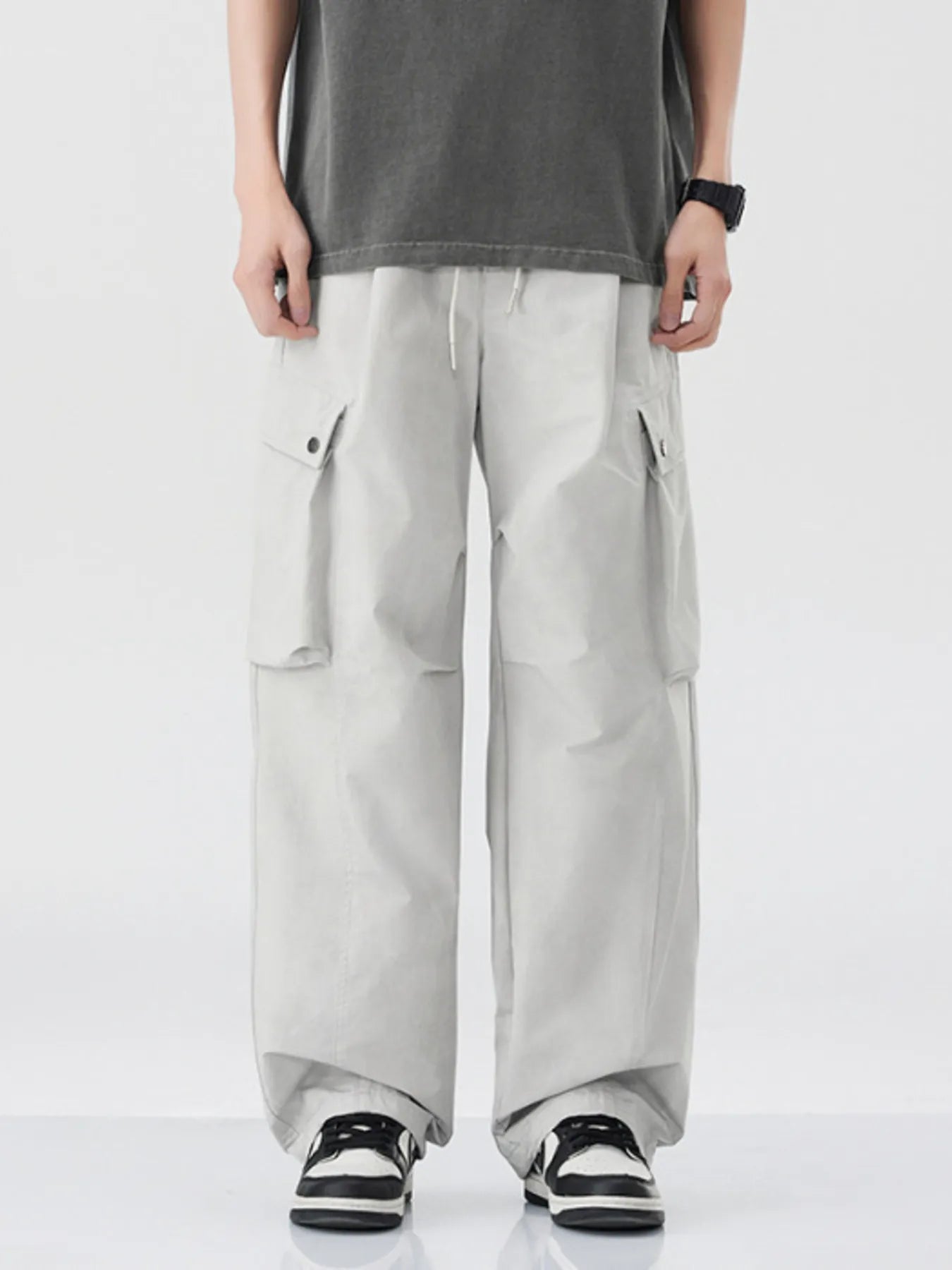 Men's Loose Fit Cargo Pants with Drawstring