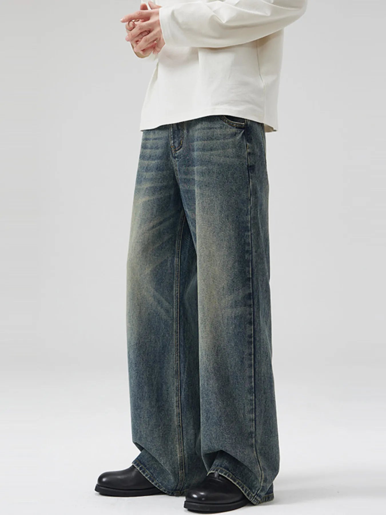 Men's Vintage Wash Wide Leg Jeans