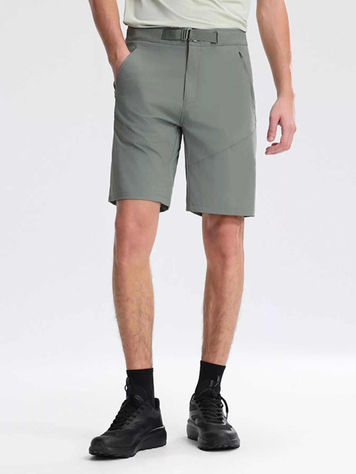 Men's Plus Size Pocketed Lightweight Shorts