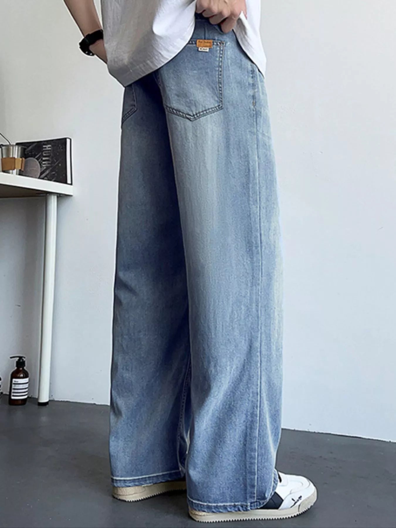 Men's Plus Size Vintage Wash Wide Leg Jeans