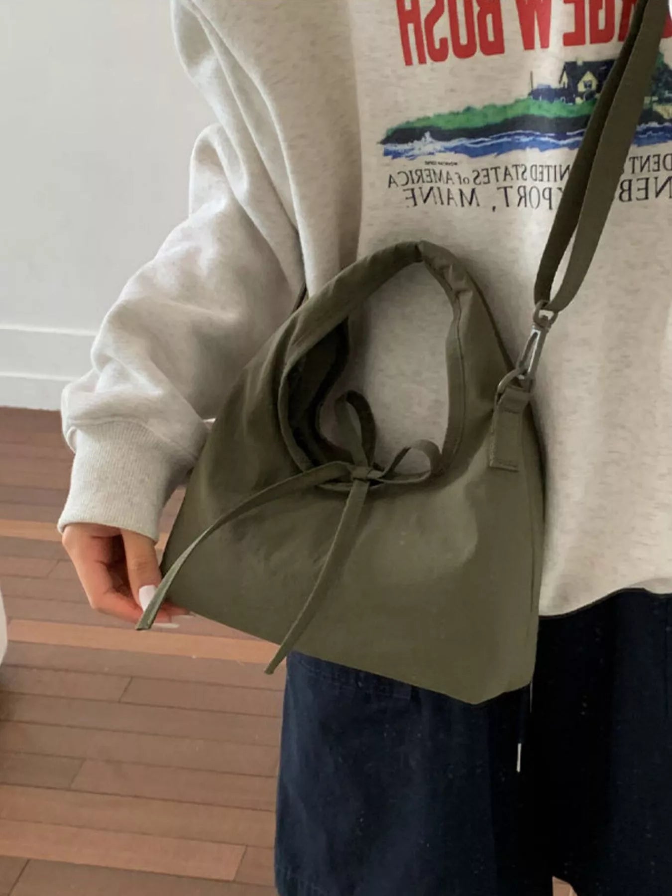 Casual Lightweight Solid Color Crossbody Bag