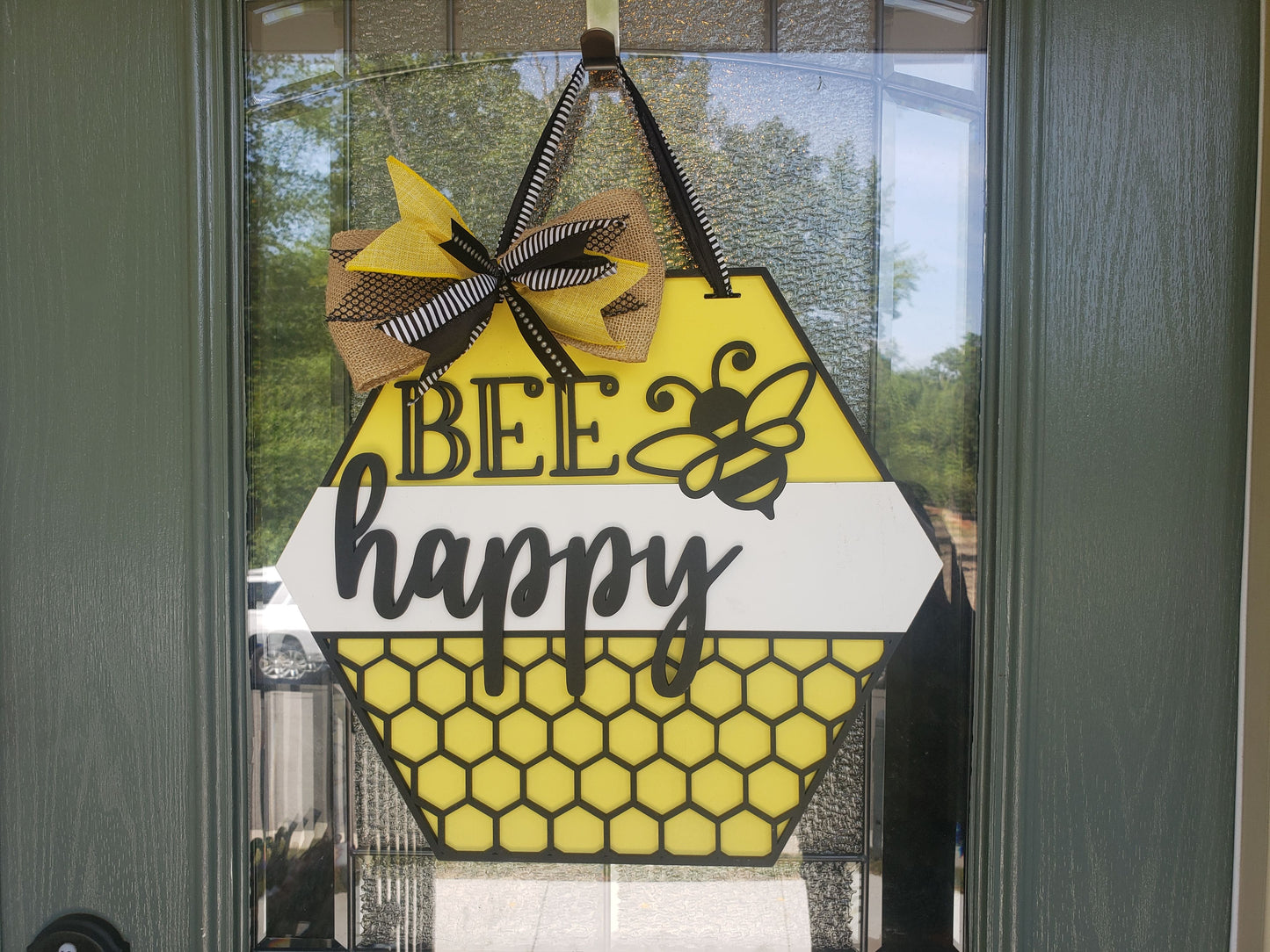 Finished - Bee Happy Door Hanger
