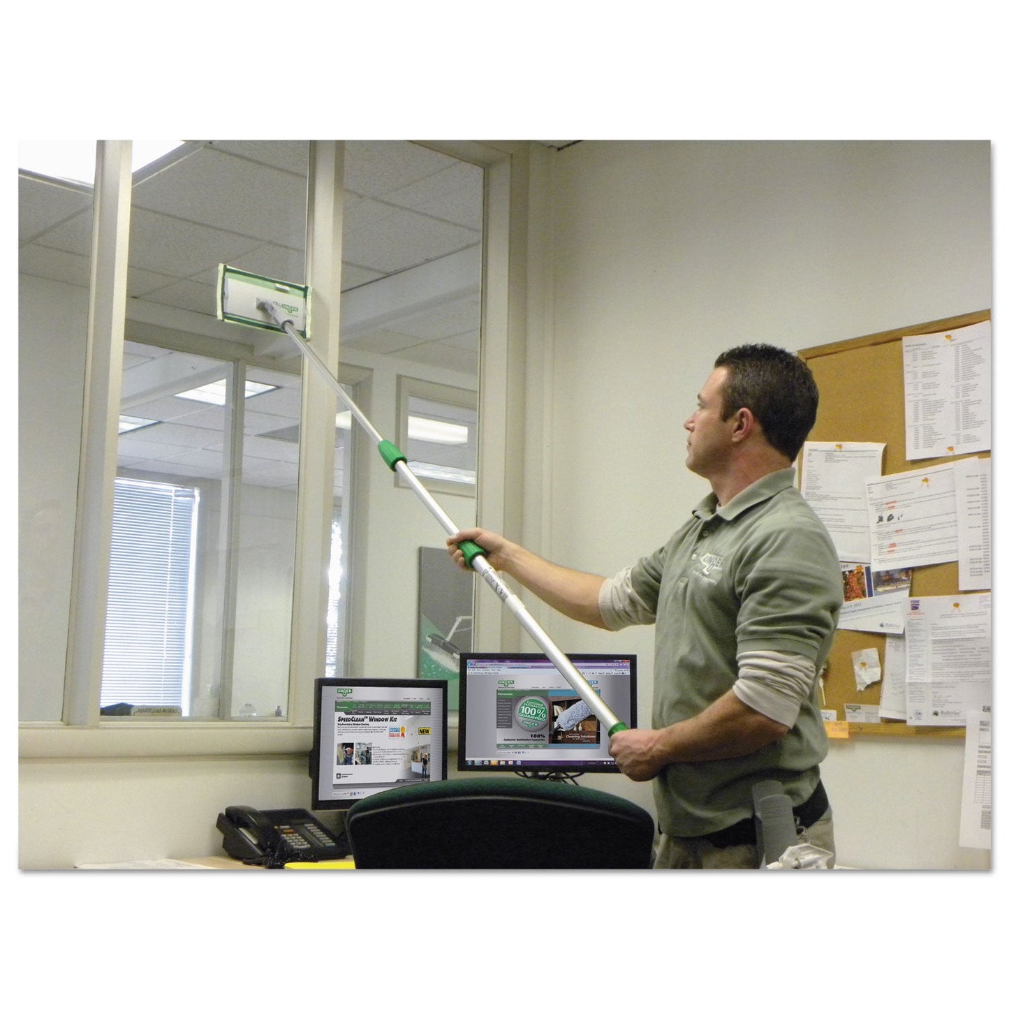 Unger SpeedClean Window Cleaning Kit, 72" to 80", Extension Pole With 8" Pad Holder, Silver/Green