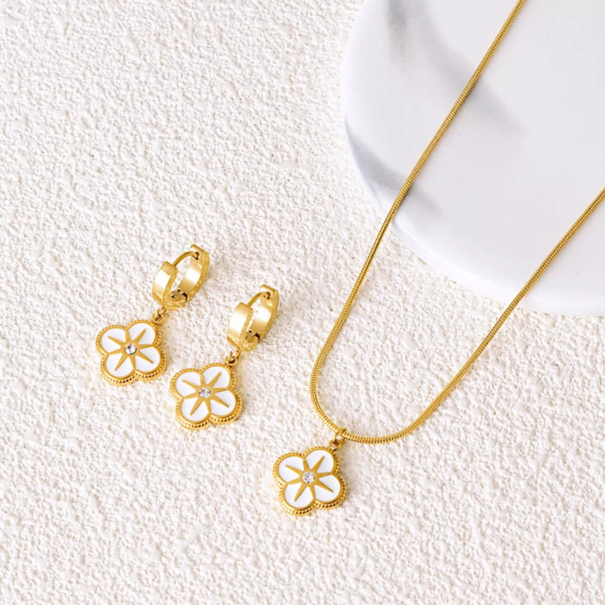 Four-Leaf Clover Pendant Necklace and Earrings Jewelry Set