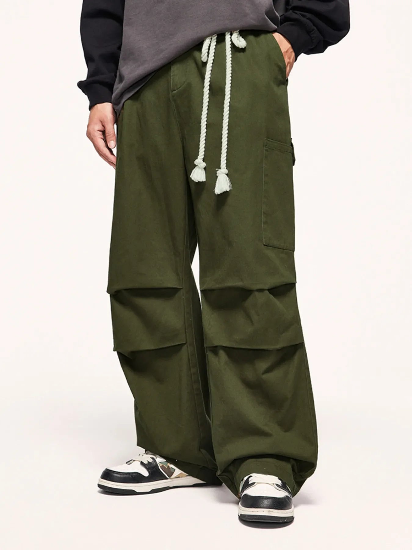 Men's Wide Leg Cargo Pants