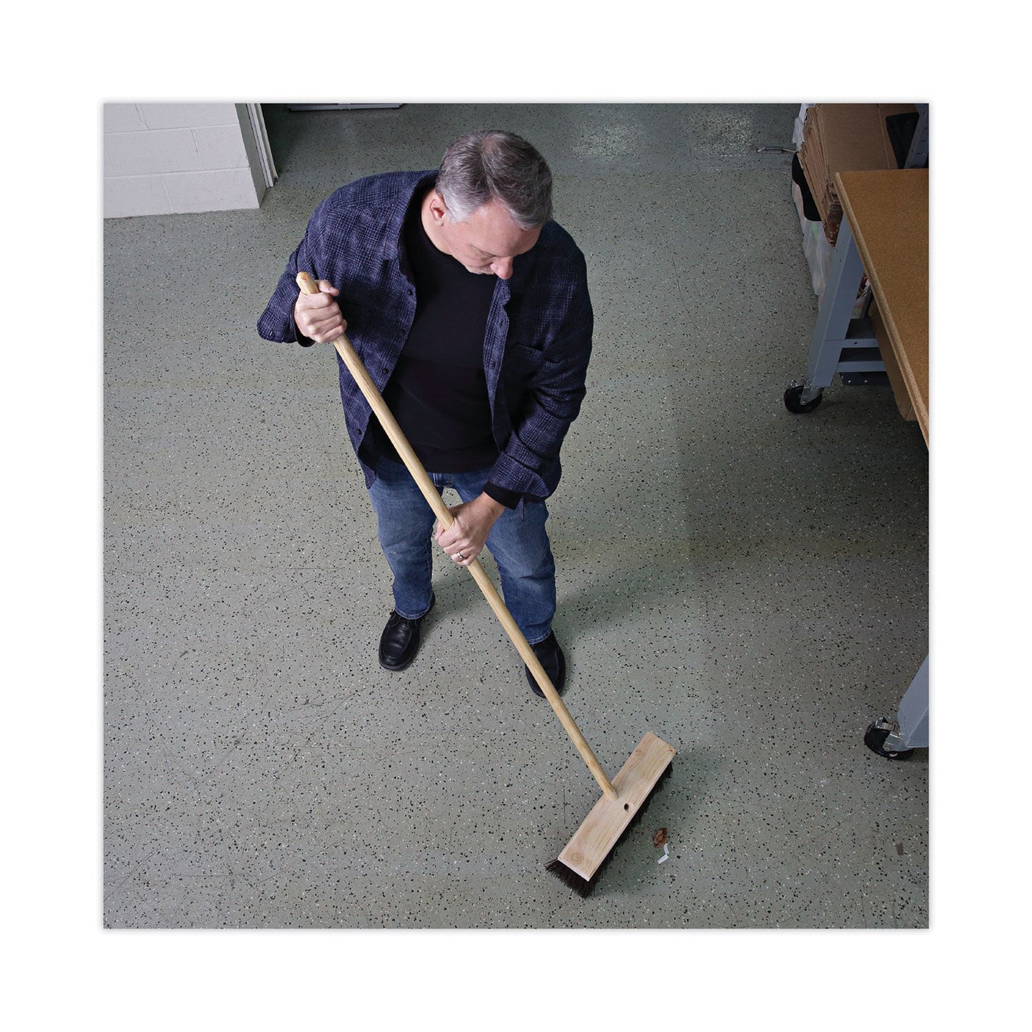 Boardwalk Tapered End Broom Handle, Lacquered Pine, 1.13" dia x 60", Natural