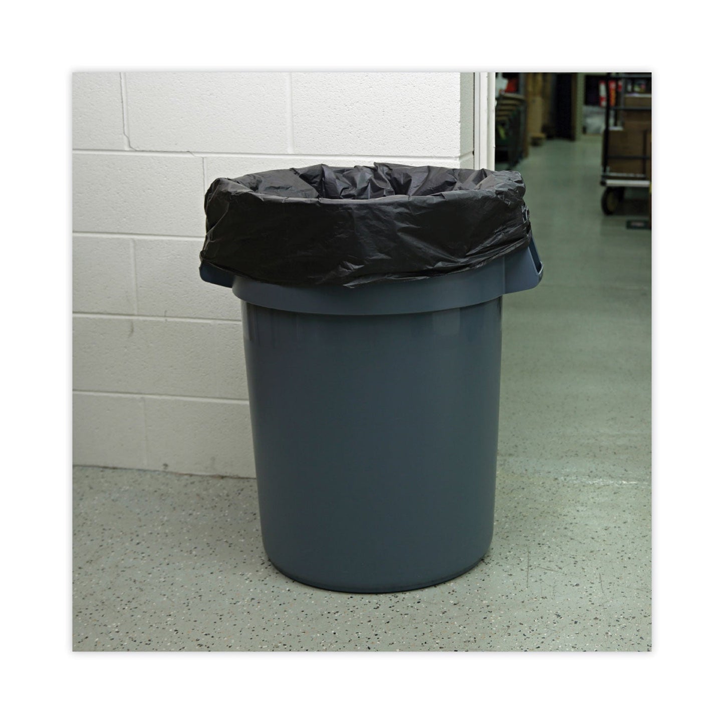 Boardwalk Linear Low Density Industrial Can Liners, 60 gal, 0.7 mil, 38 x 58, Black, 100/Carton