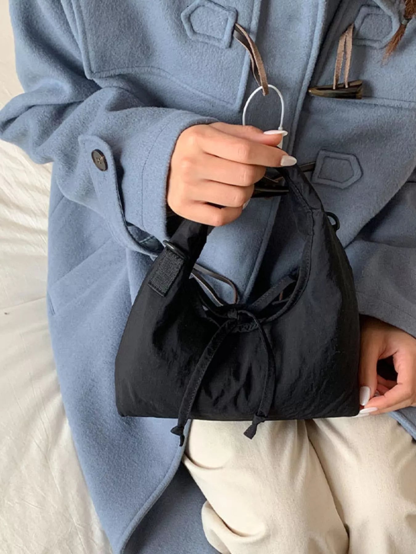 Casual Lightweight Solid Color Crossbody Bag