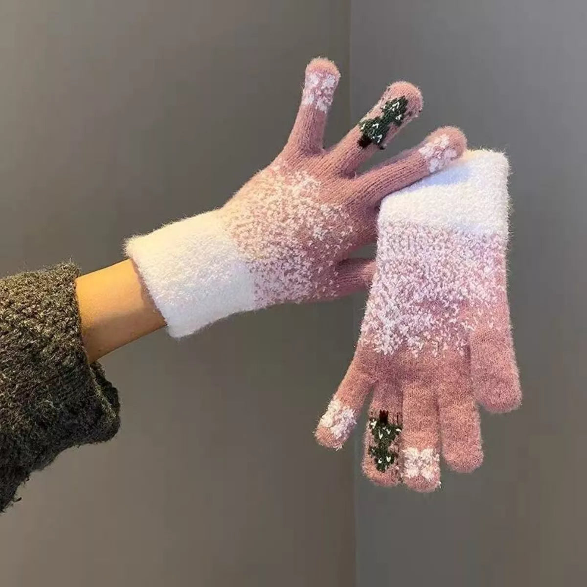 Knitted Snowflake Gloves