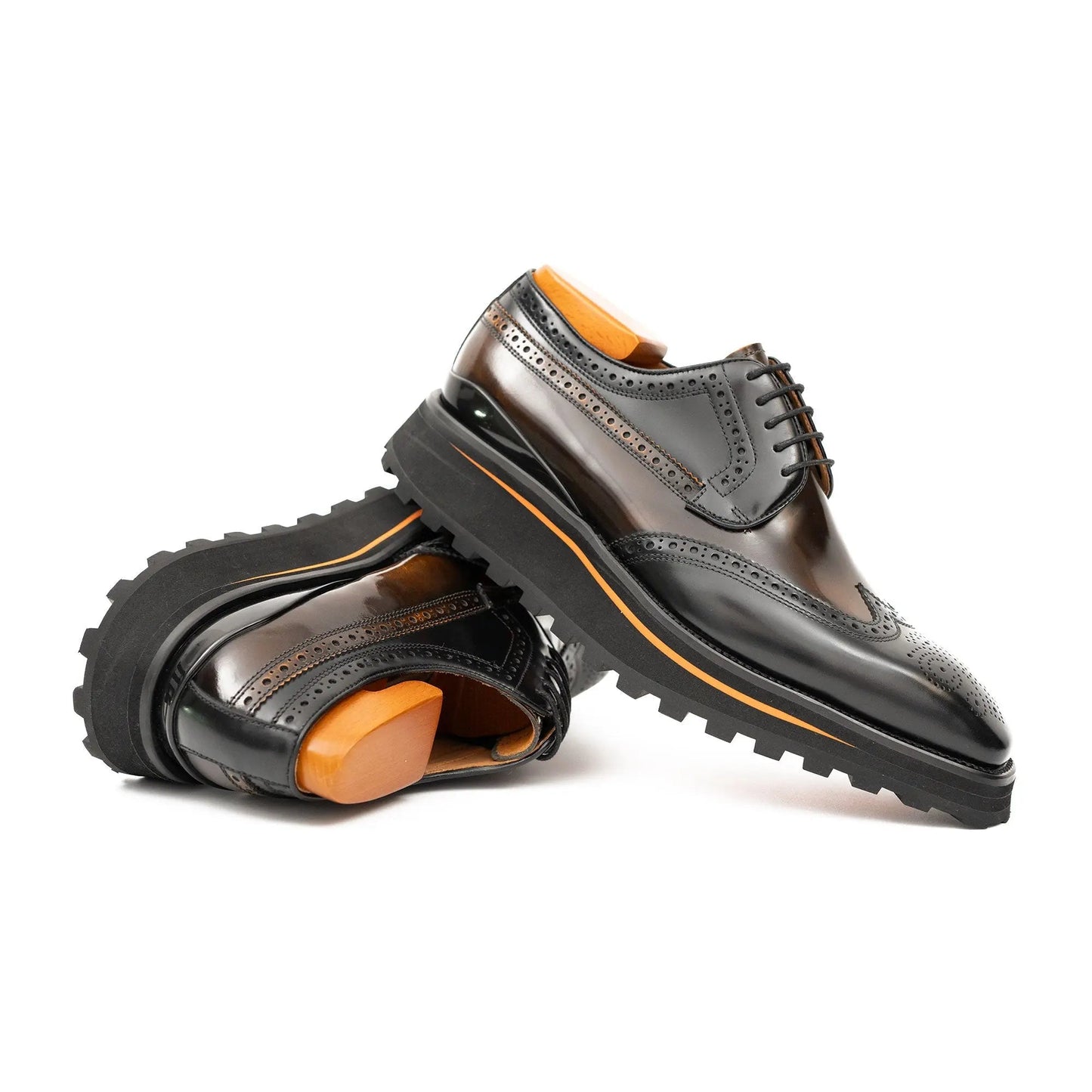 Patent leather shoes Platform brogues Black