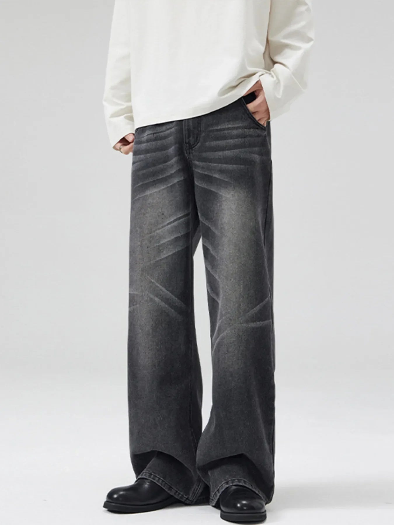 Men's Vintage Wash Wide Leg Jeans