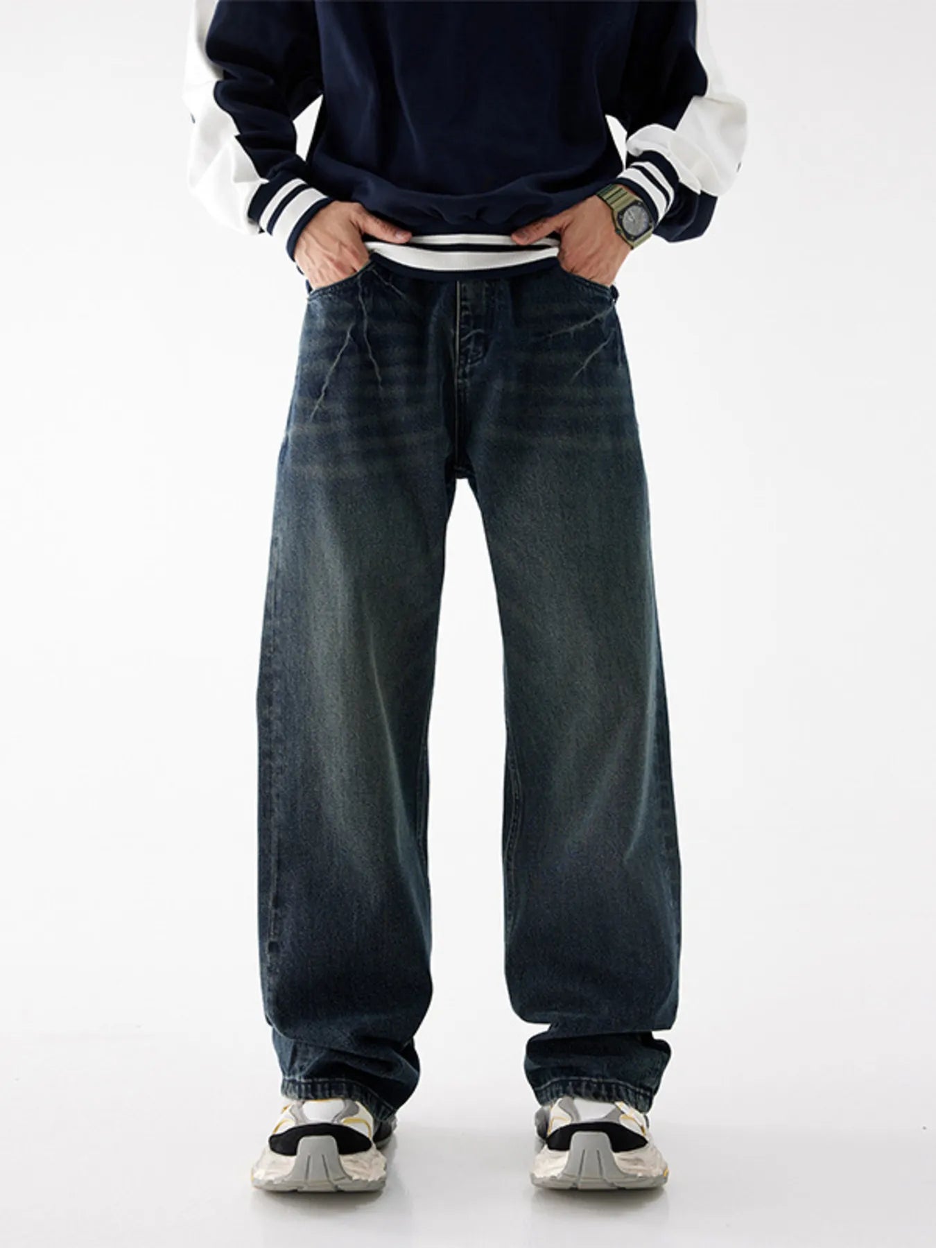 Men's Relaxed Fit Washed Jeans