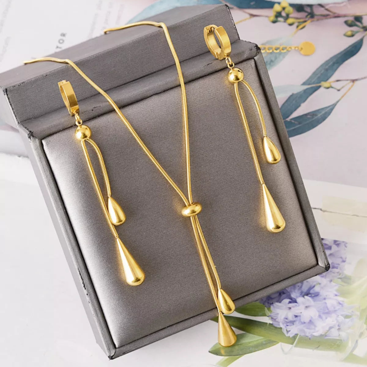 Teardrop Pendant Necklace and Earrings Jewelry Set