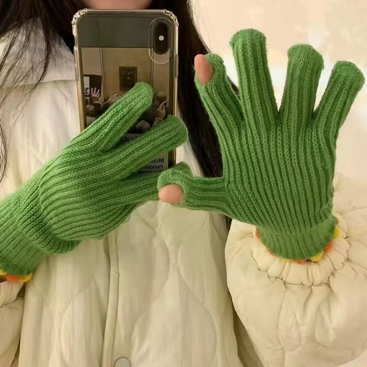 Lightweight Knitted Gloves