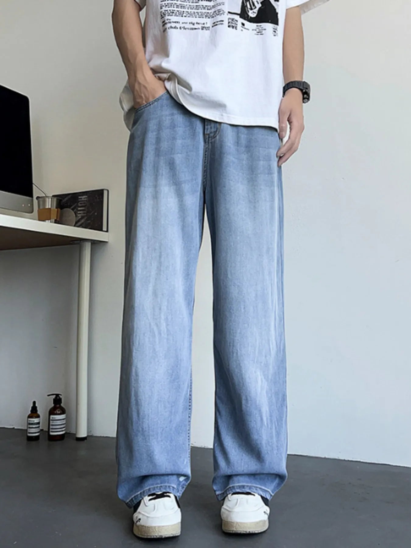 Men's Plus Size Vintage Wash Wide Leg Jeans