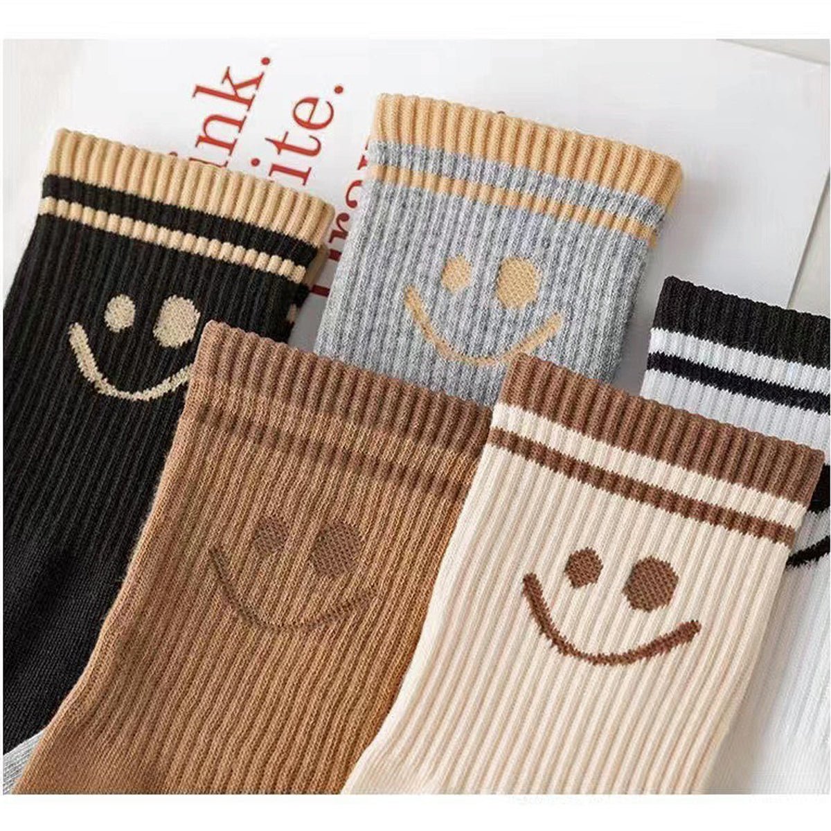 Women's Smiley Face Socks – 5 Pairs Breathable Comfy Crew Set