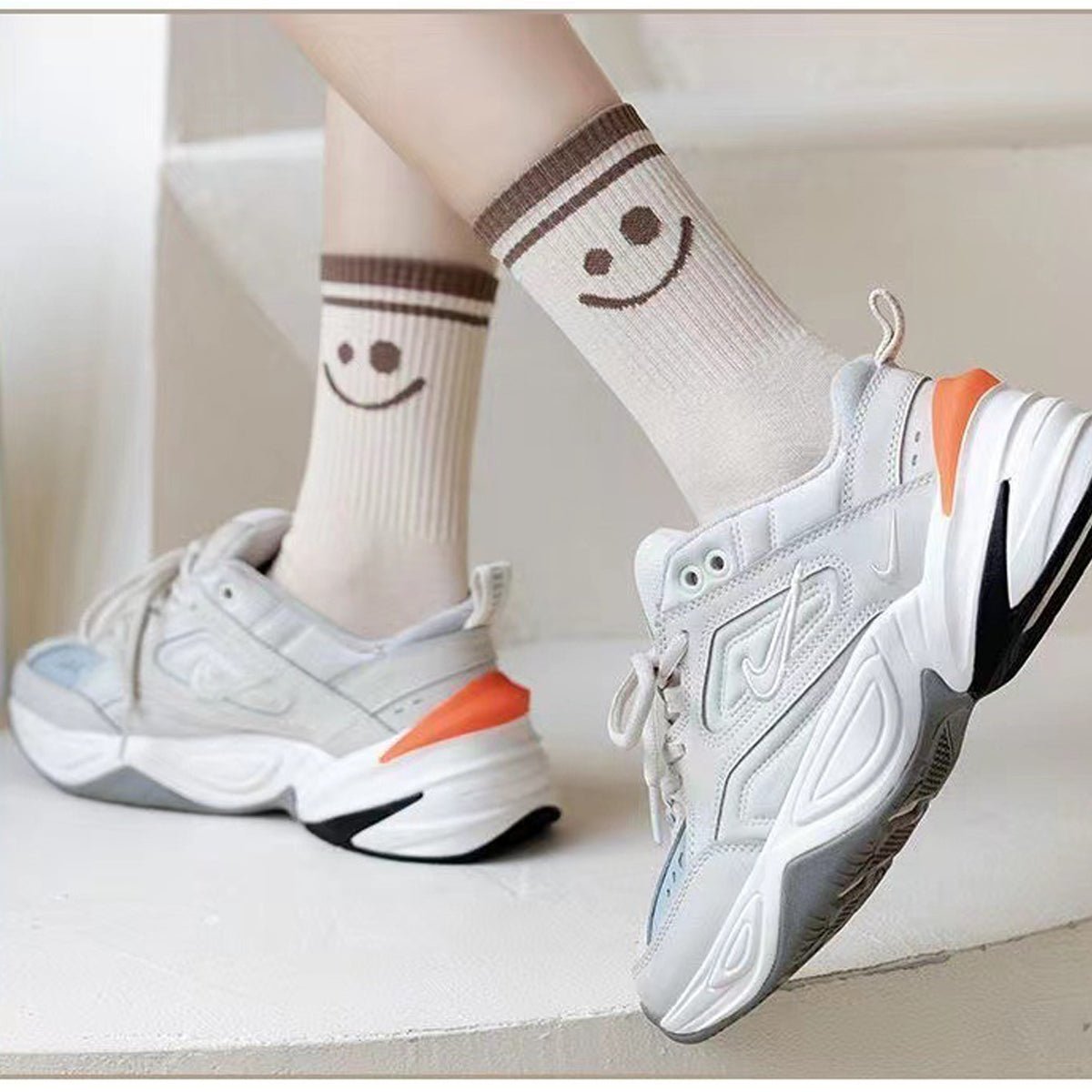 Women's Smiley Face Socks – 5 Pairs Breathable Comfy Crew Set